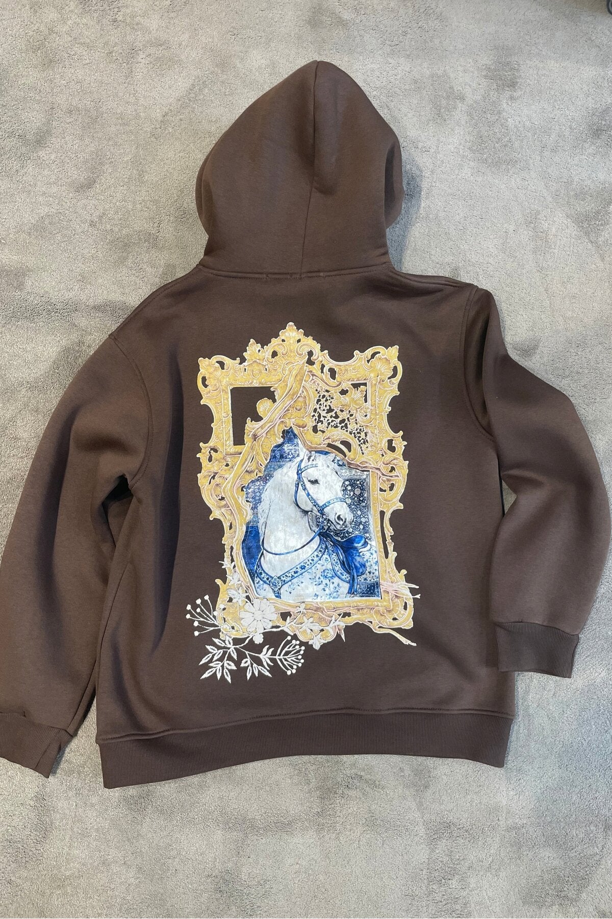 Atın Asaleti Erkek Nakış Kadife ve Kabartma Baskılı Şardonlu Kapüşonlu Sweatshirt - kahverengi