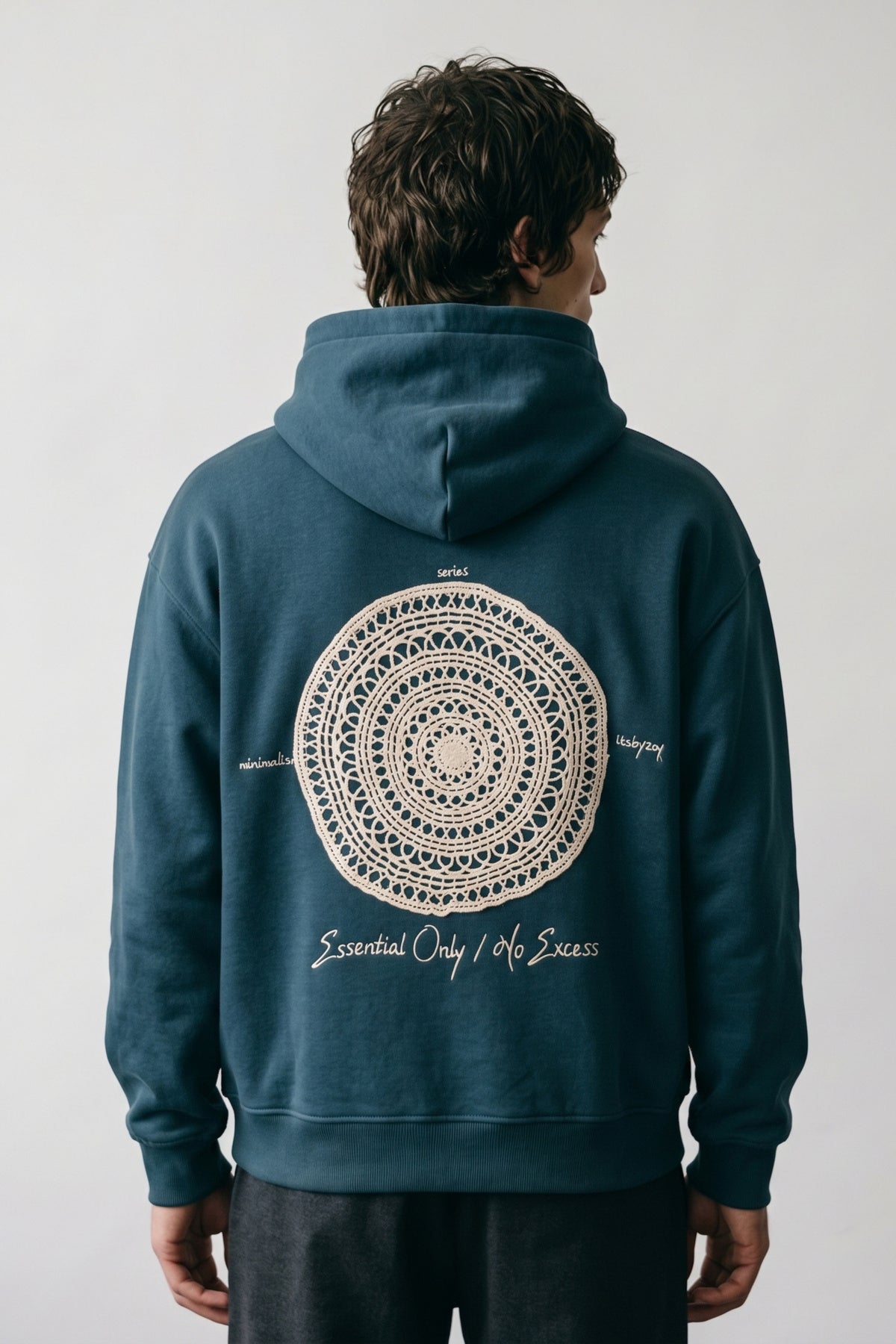 Erkek Essentials Nakışlı Oversize Sweatshirt - mavi
