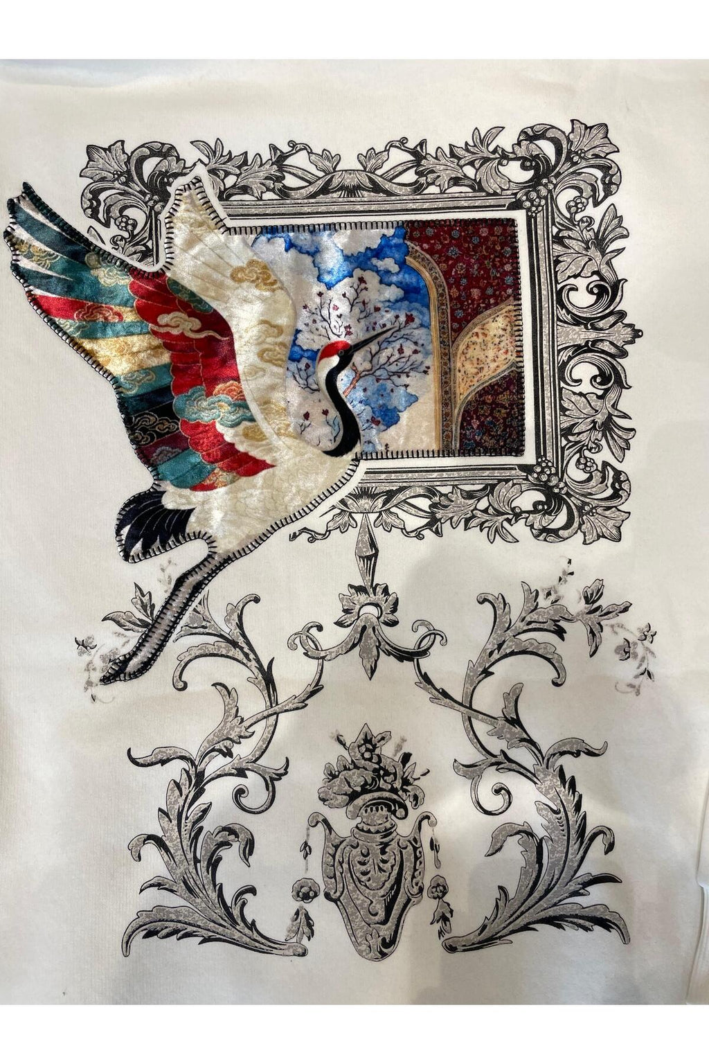 Nakış ve Kadife Baskılı Erkek Sweatshirt - beyaz